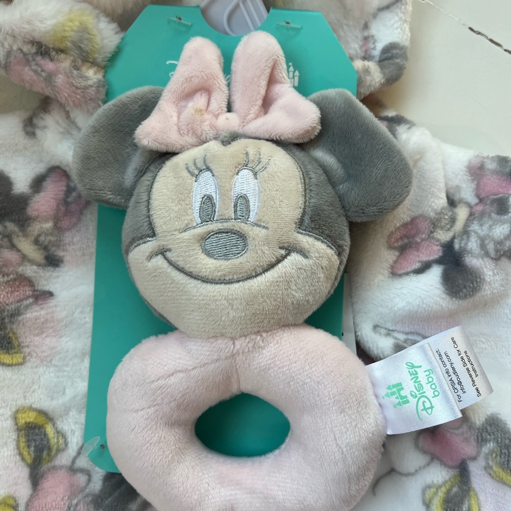 Disney Minnie Mouse Super Soft Robe and Rattle - Picture 3 of 3